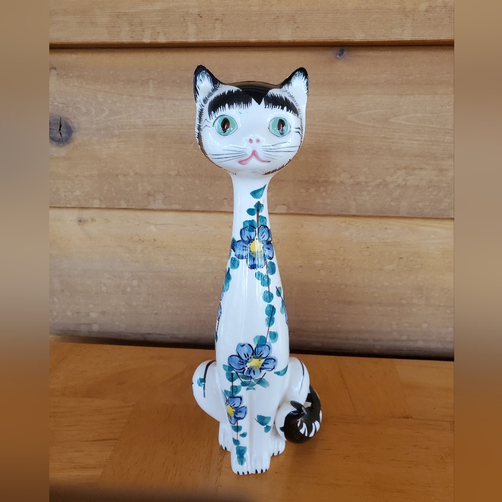 Mid Century Ceramic Cat Figurine